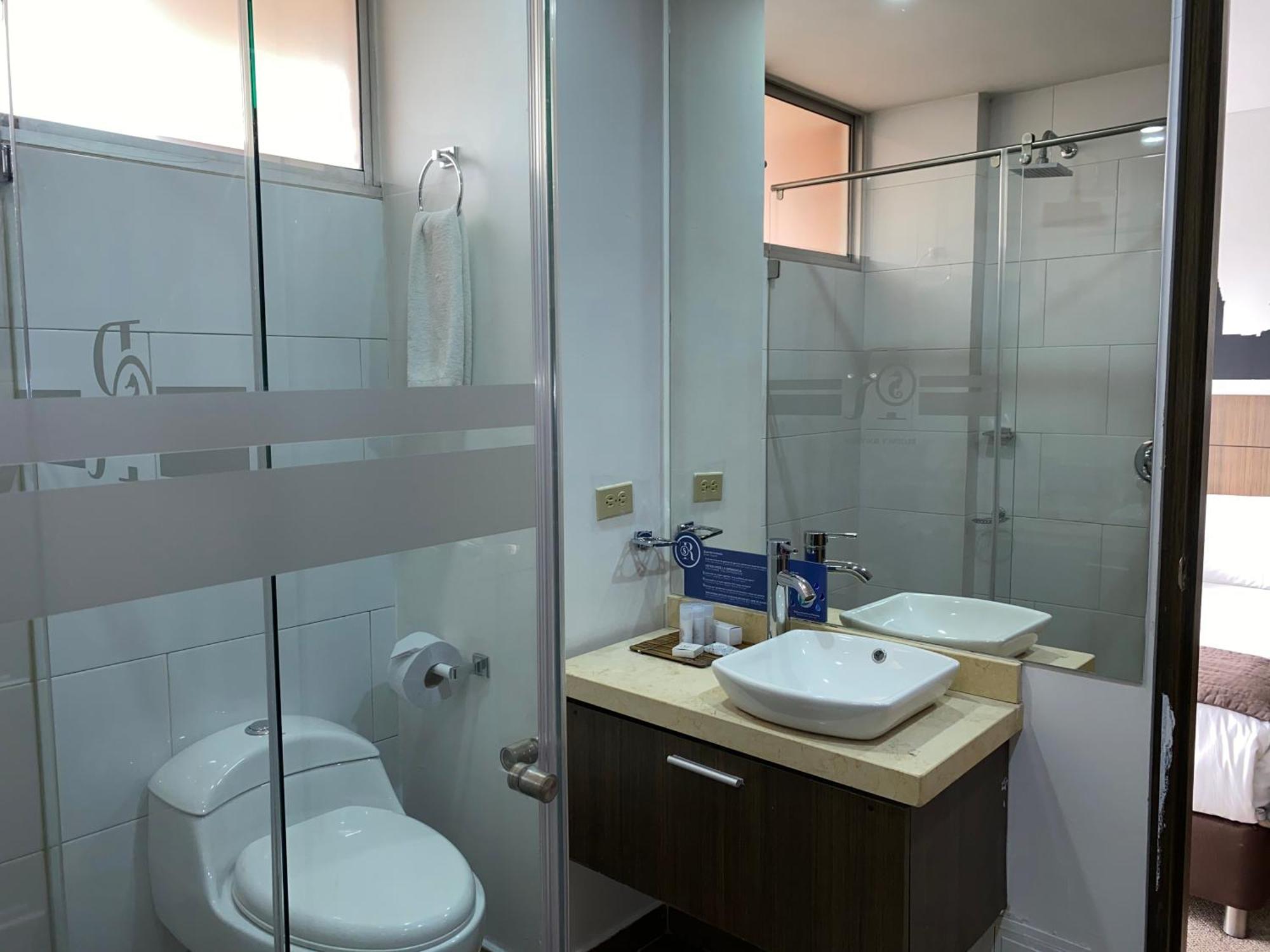 Hotel Apartamentos Regency La Feria Bogotá Zimmer foto